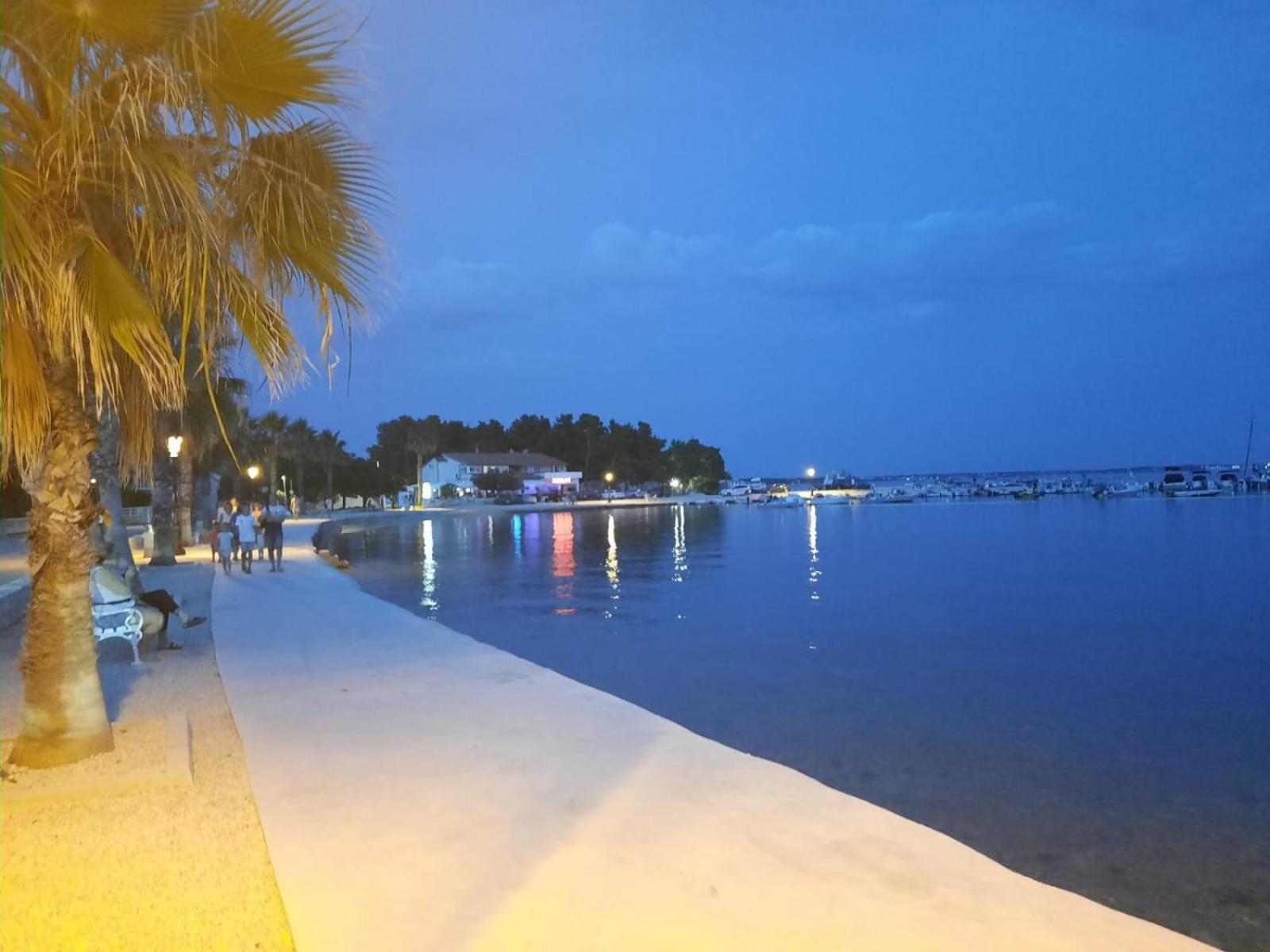 Apartment Sun Vir Ngoại thất bức ảnh